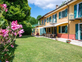 Hotels in Vigliano D'asti